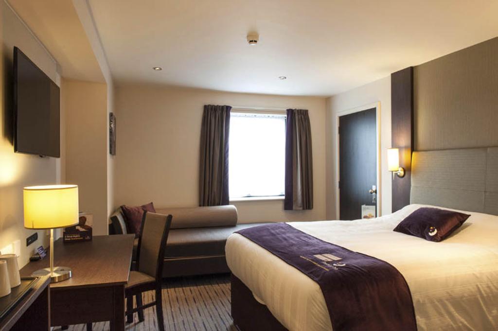 Premier Inn Aberdeen Airport - Dyce Exterior photo