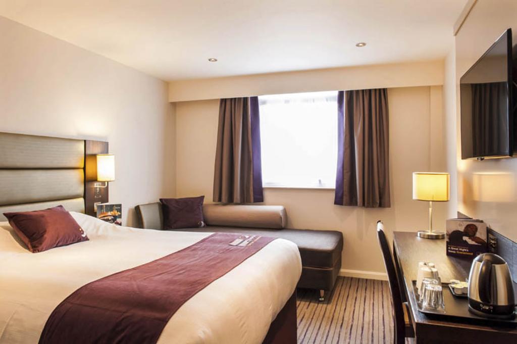 Premier Inn Aberdeen Airport - Dyce Exterior photo