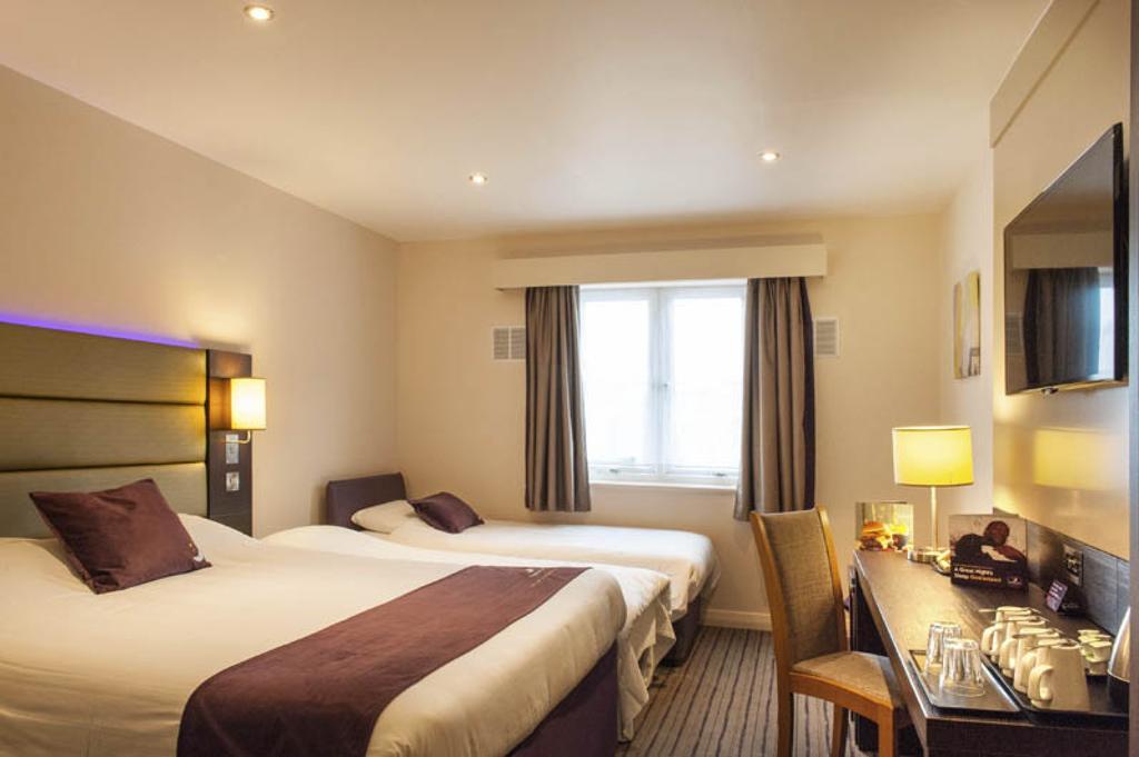Premier Inn Aberdeen Airport - Dyce Exterior photo