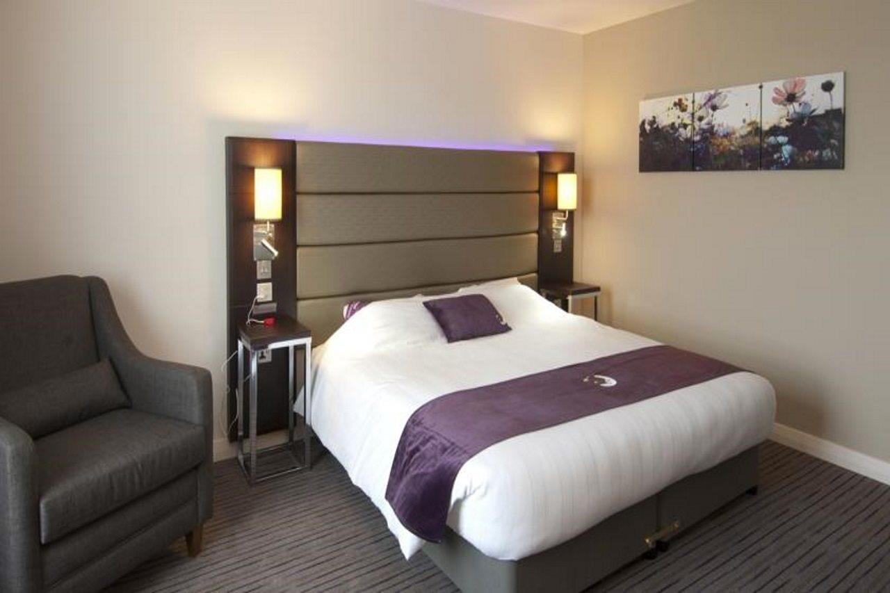 Premier Inn Aberdeen Airport - Dyce Exterior photo